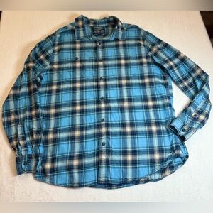 American Eagle Outfitters Blue and Navy Plaid Flannel Button Down Shirt